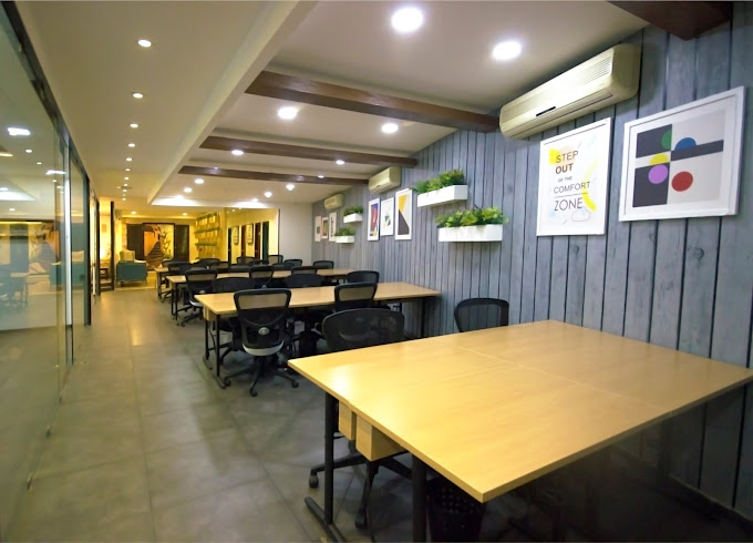 Coworking Space in Santacruz BI962 BI962